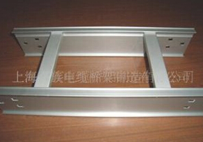 不（bú）同電壓的電纜不宜敷設在同一層橋架上