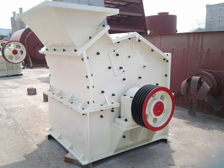 細碎製砂機為製（zhì）砂行業做出了巨（jù）大的貢（gòng）獻（xiàn）