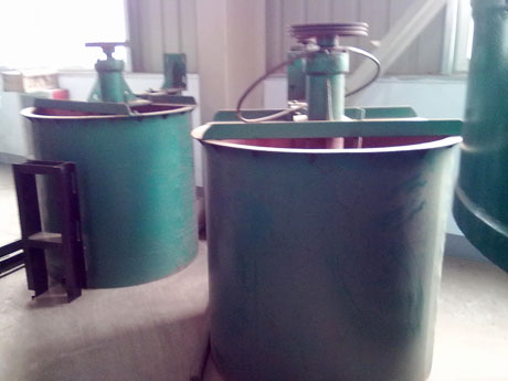 攪（jiǎo）拌桶